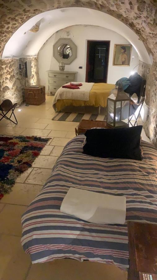 La Villageoise, Chambre Troglodyte Pitoresque Au Coeur Du Village Rognes Eksteriør billede